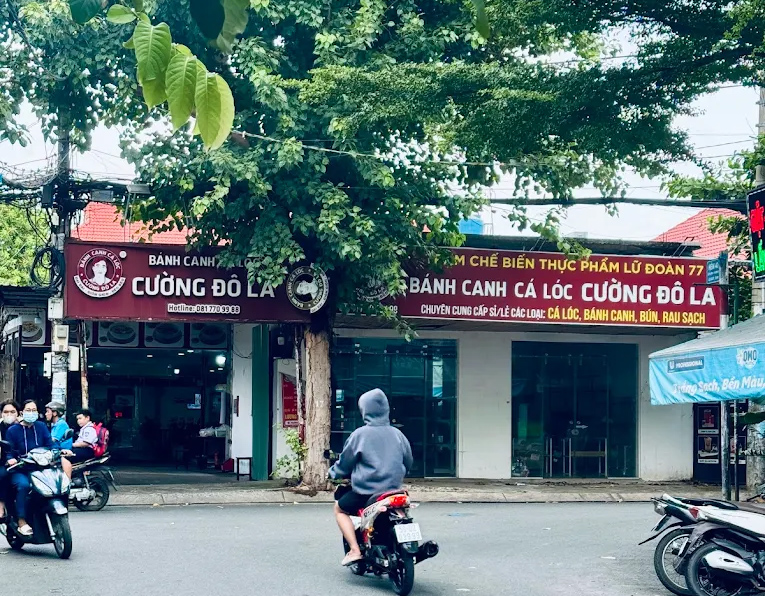Review bánh canh cá lóc Cường Đô la nổi tiếng đất Sài Thành
