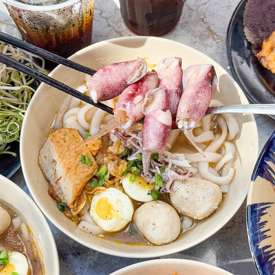 Cách nấu bánh canh mực ngon đúng vị, nước dùng ngọt thanh