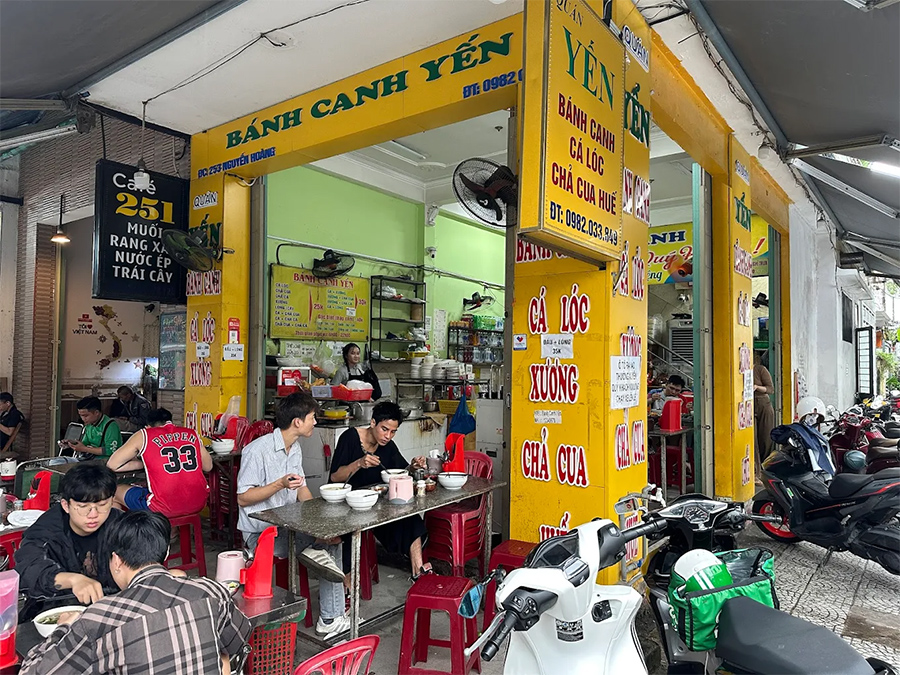 Review bánh canh Yến: Quán ăn Đà Nẵng lọt Michelin Guide