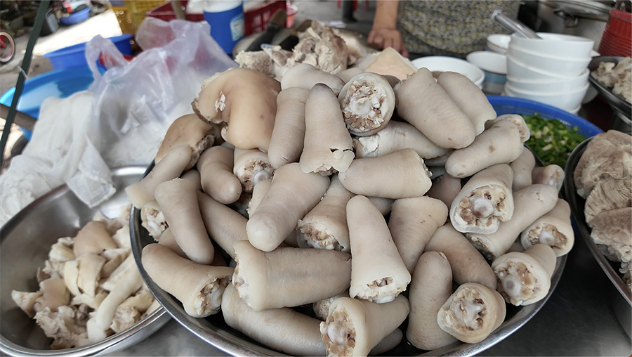 Hướng dẫn nấu bánh canh đuôi heo ngon mềm khó cưỡng