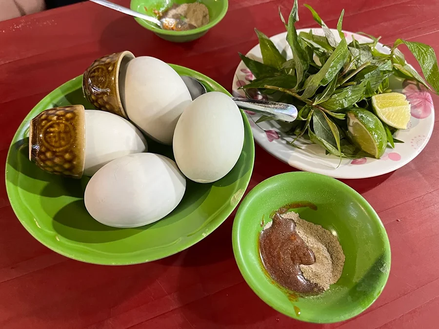 Hột Vịt Lộn Thu Hà