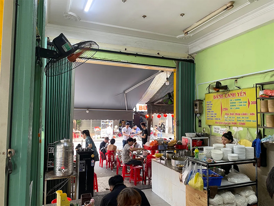 Review bánh canh Yến: Quán ăn Đà Nẵng lọt Michelin Guide