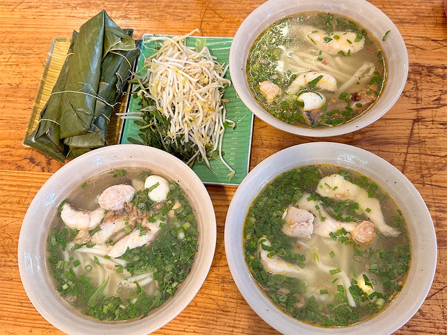 Review bánh canh cá lóc An, Trần Phú, Đà Lạt
