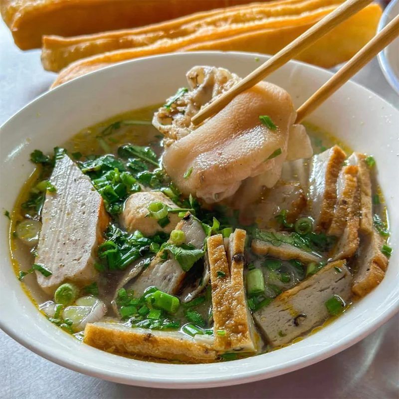 Review bánh canh Cẩm Đô - 112 Đường Hai Bà Trưng, Đà Lạt