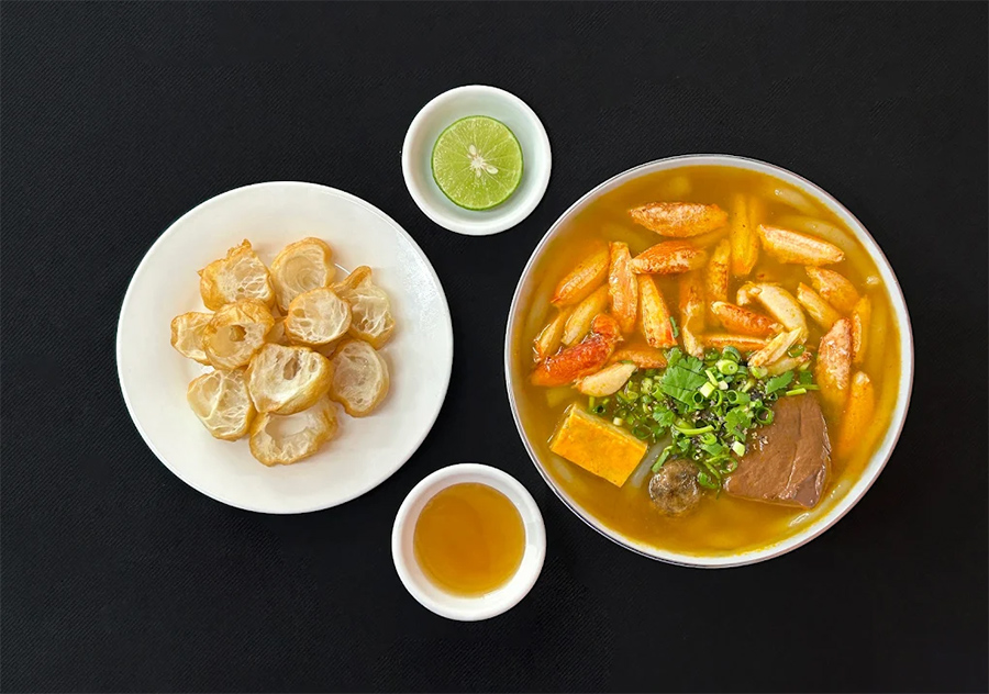 Review bánh canh cua Ngọc Thanh 11 Lương Khải Siêu, Thủ Đức